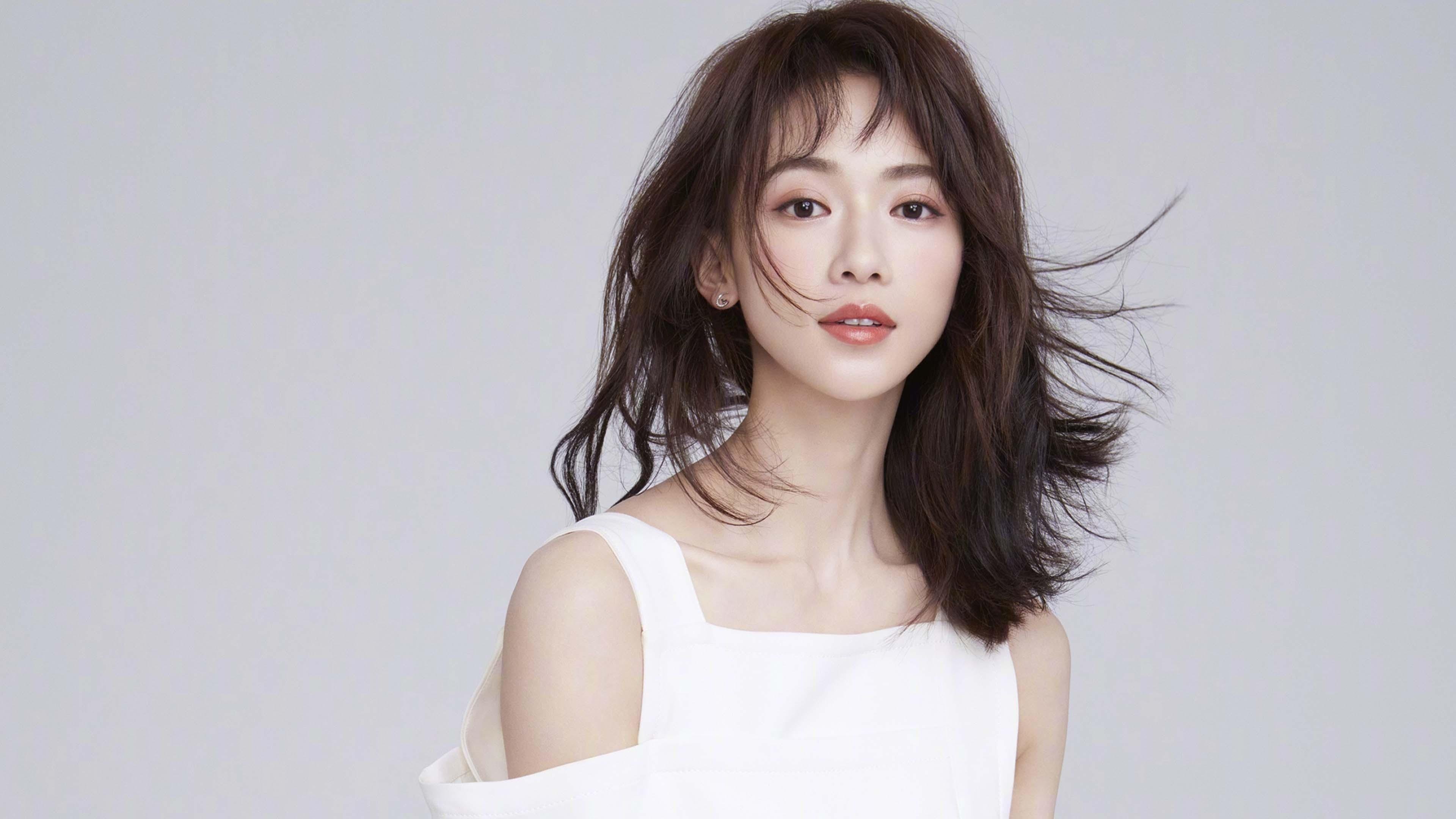 九游博彩-前场球员跑动轨迹是否直接影响中场组织视角，前场球员跑动轨迹是否直接影响中场组织视角